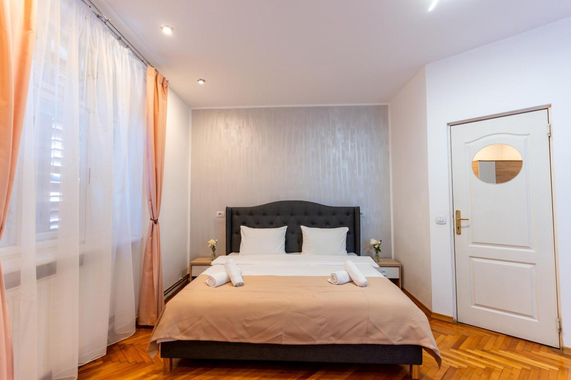Crisan Residence - Vila Crisan Braşov Extérieur photo